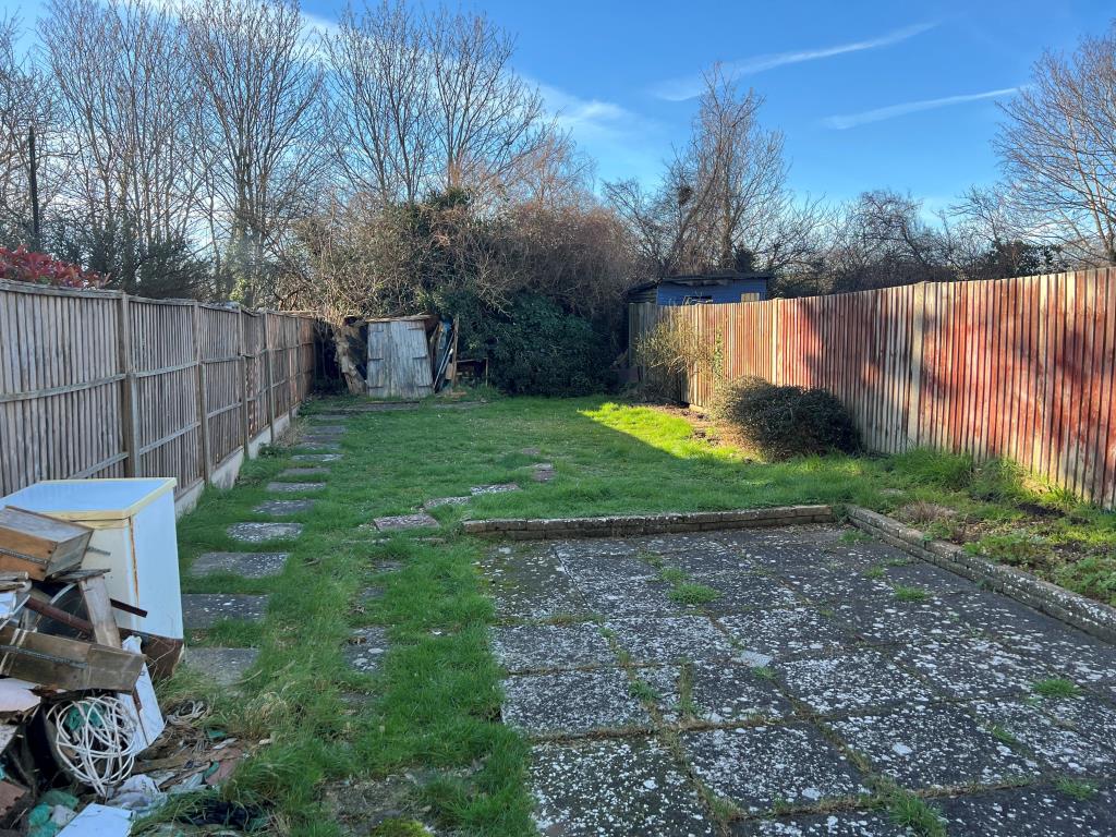 Lot: 24 - THREE-BEDROOM HOUSE FOR REPAIR AND REFURBISHMENT - Rear garden looking away from the house